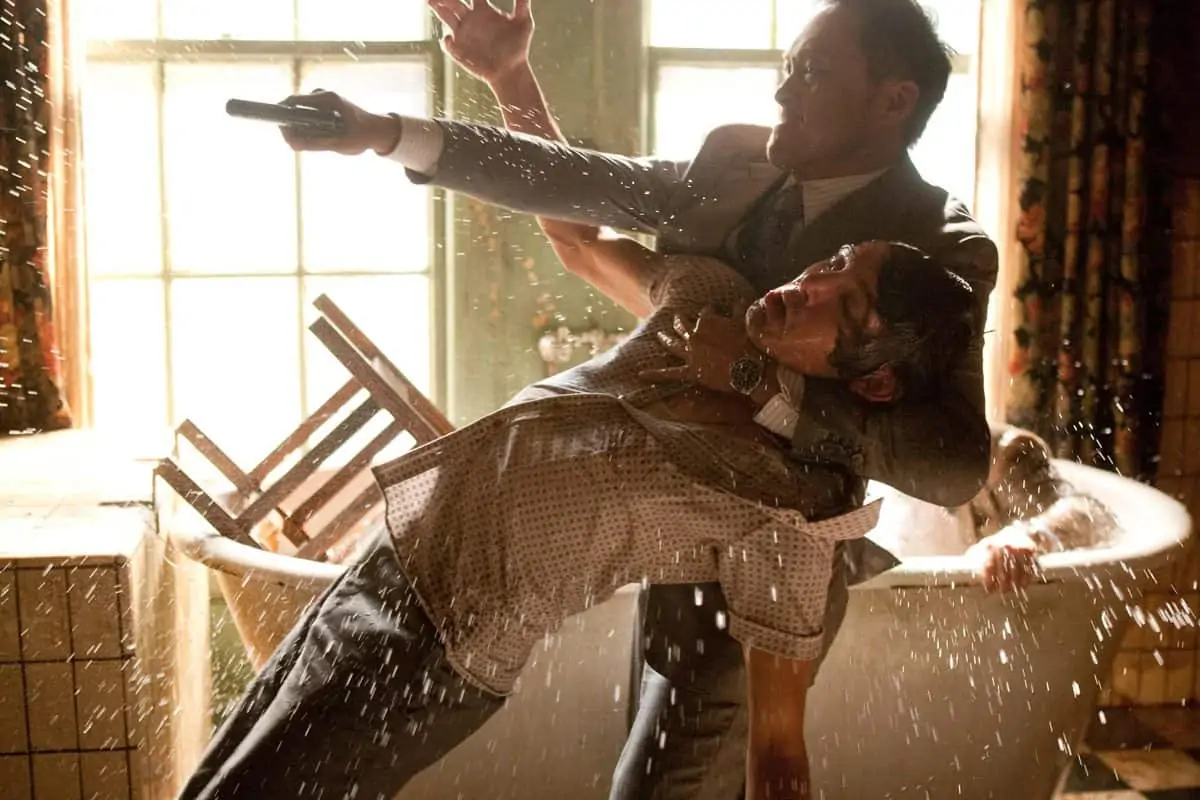 KEN WATANABE (top) as Saito and LUCAS HAAS as Nash in Warner Bros. PicturesÕ and Legendary PicturesÕ sci-fi action film ÒINCEPTION,Ó a Warner Bros. Pictures release.