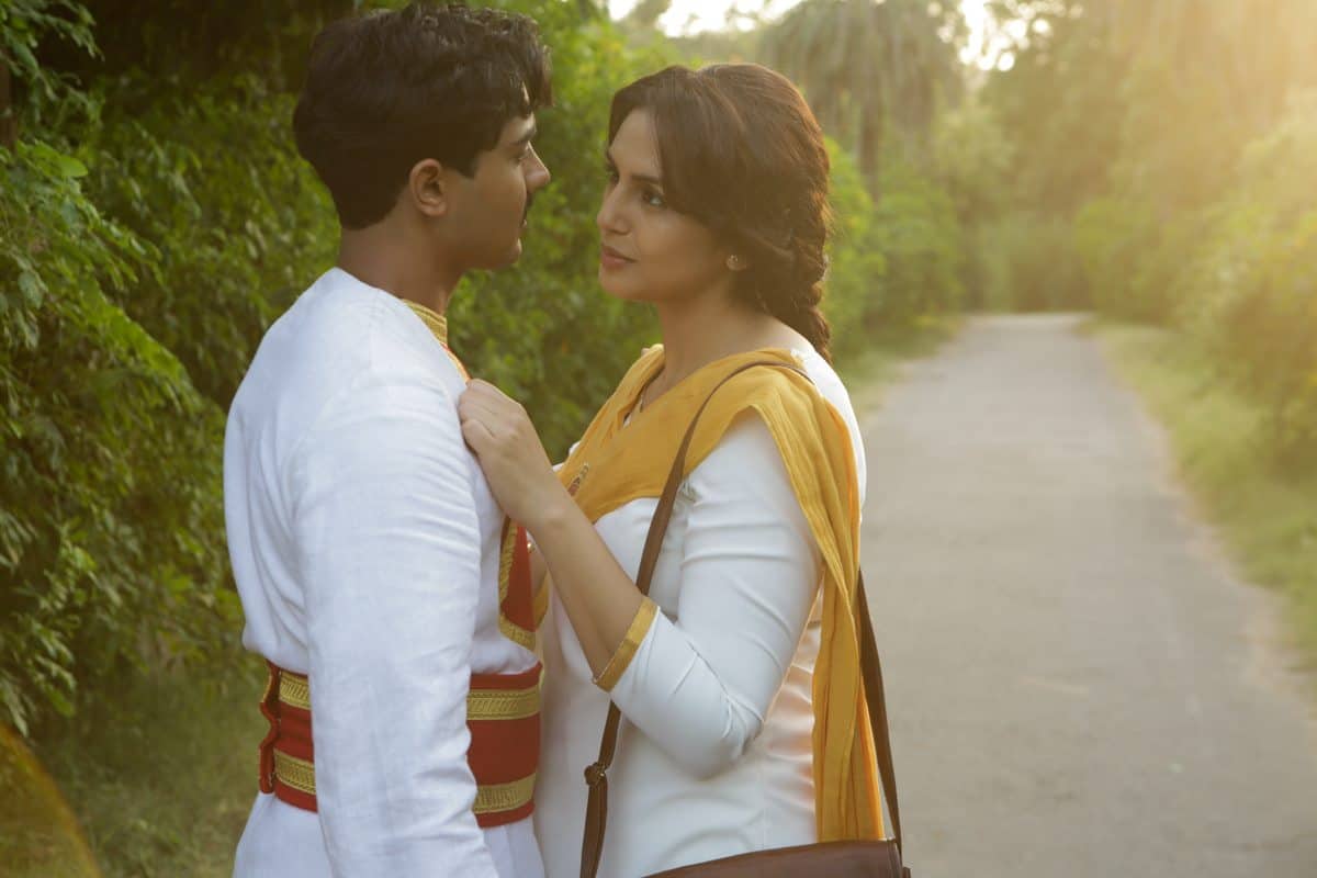 Manish Dayal (Jeet) and Huma Qureshi (Aalia)
