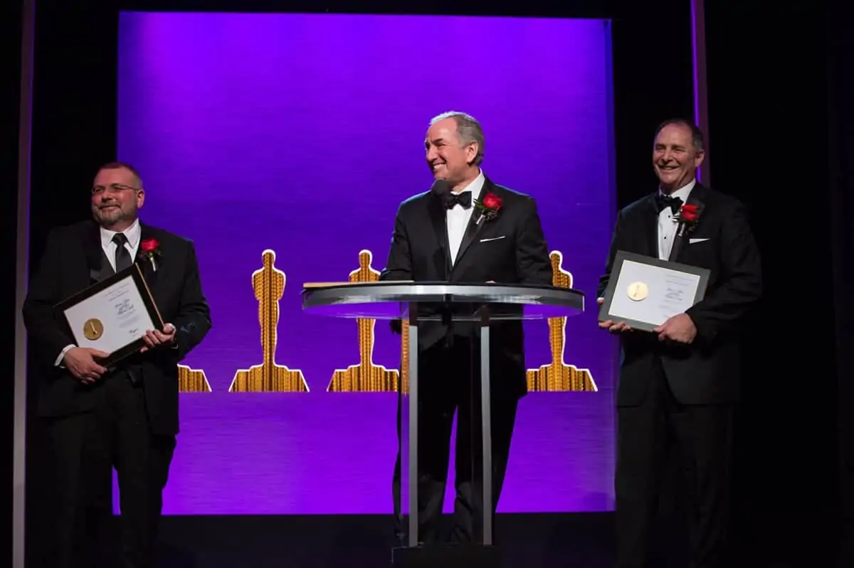 Mike Fecik, Steven Tiffen & Jeff Cohen accept the SciTech Oscar for IRND Technology