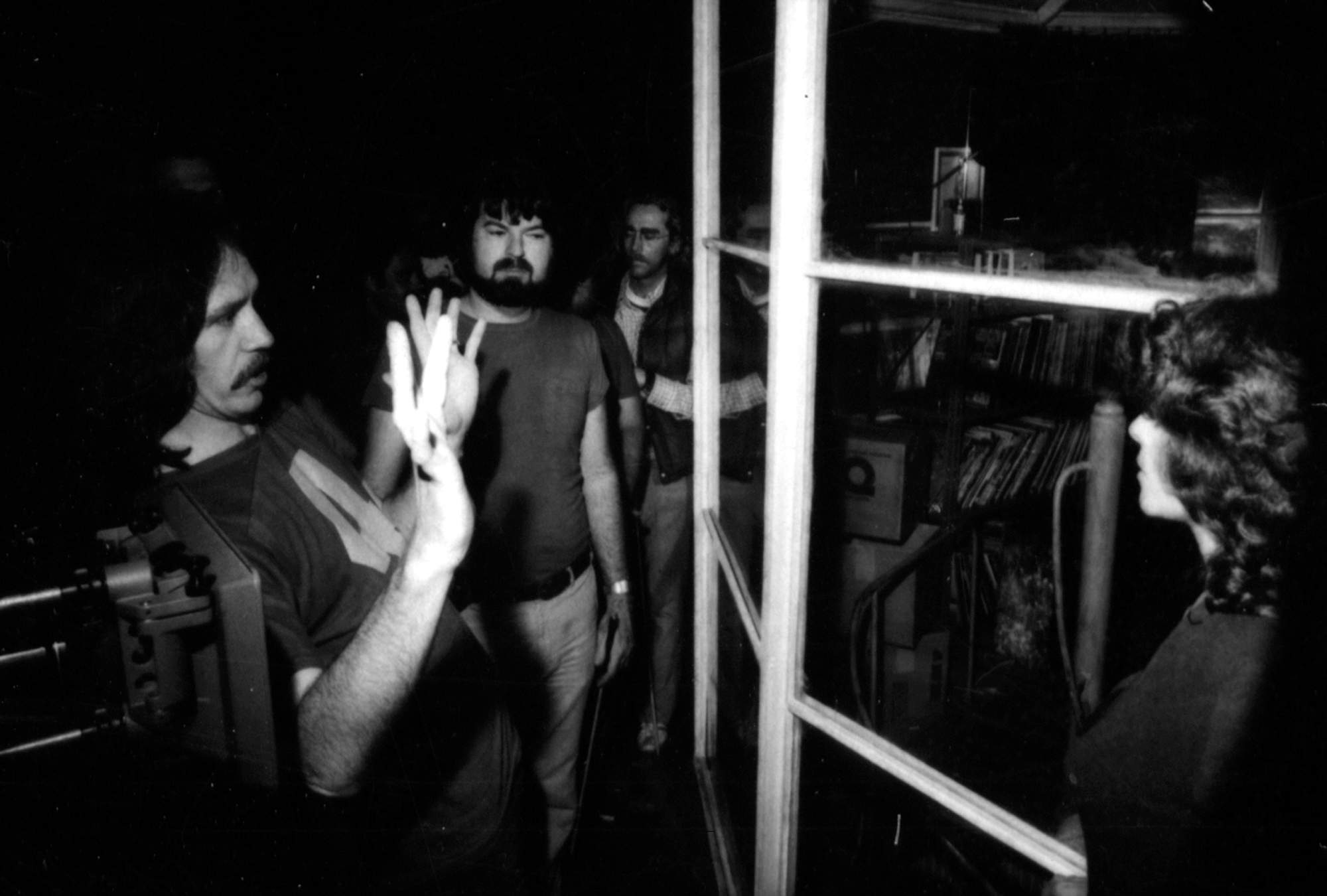 Escape from New York Carpenter and Cundey on set with Adrienne Barbeau