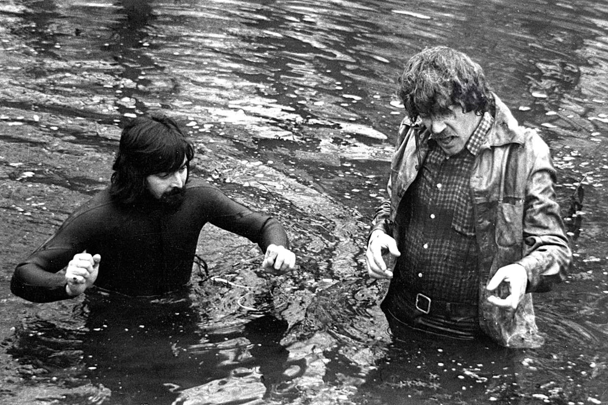 Richmond_Sutherland_DLN Tony Richmond BSC ASC pictured during production on <em>Don't Look Now</em> with Donald Sutherland