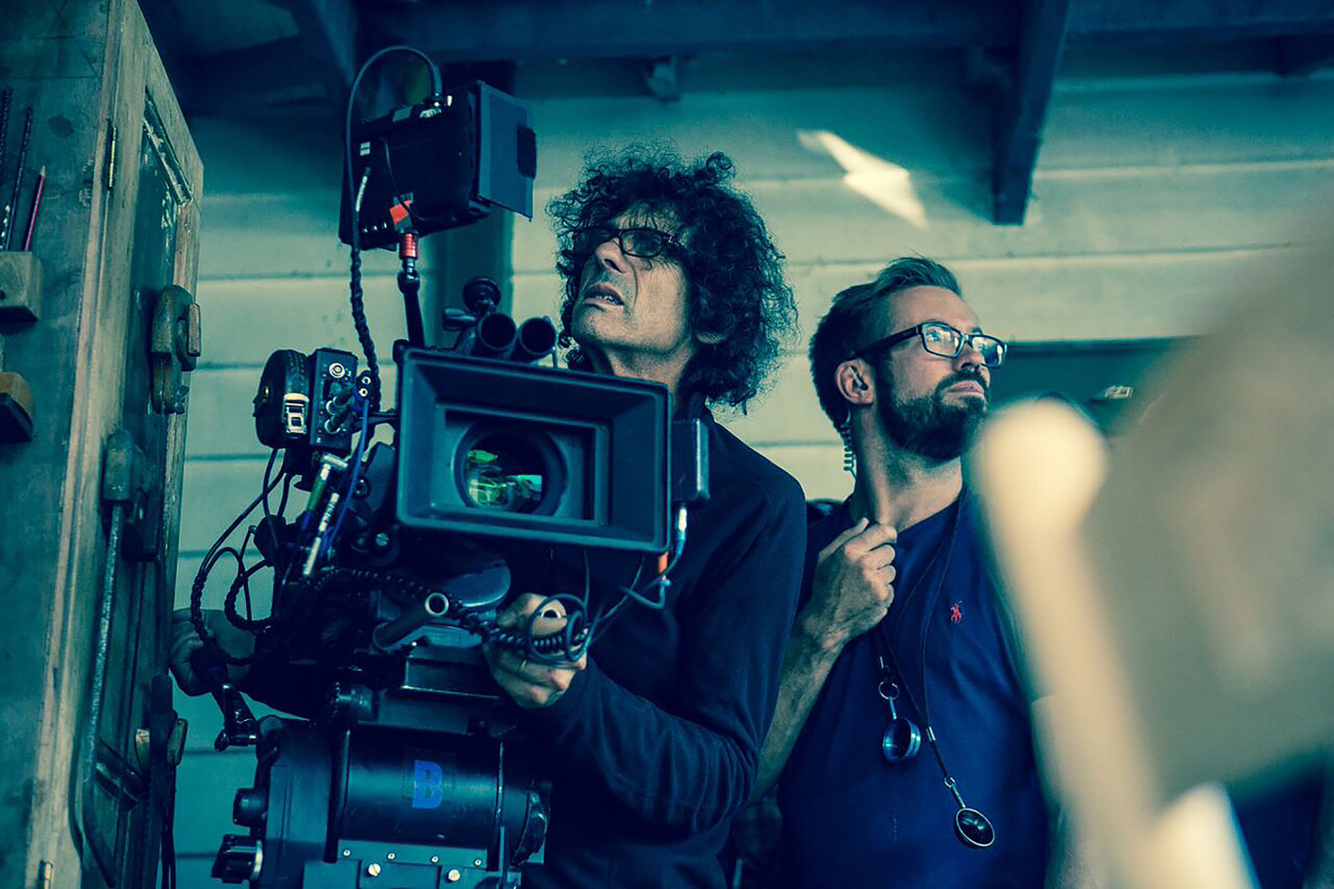 On set with Bojan Bazelli ASC on <em>Pete's Dragon</em>. Photo: Eric Zachanowich