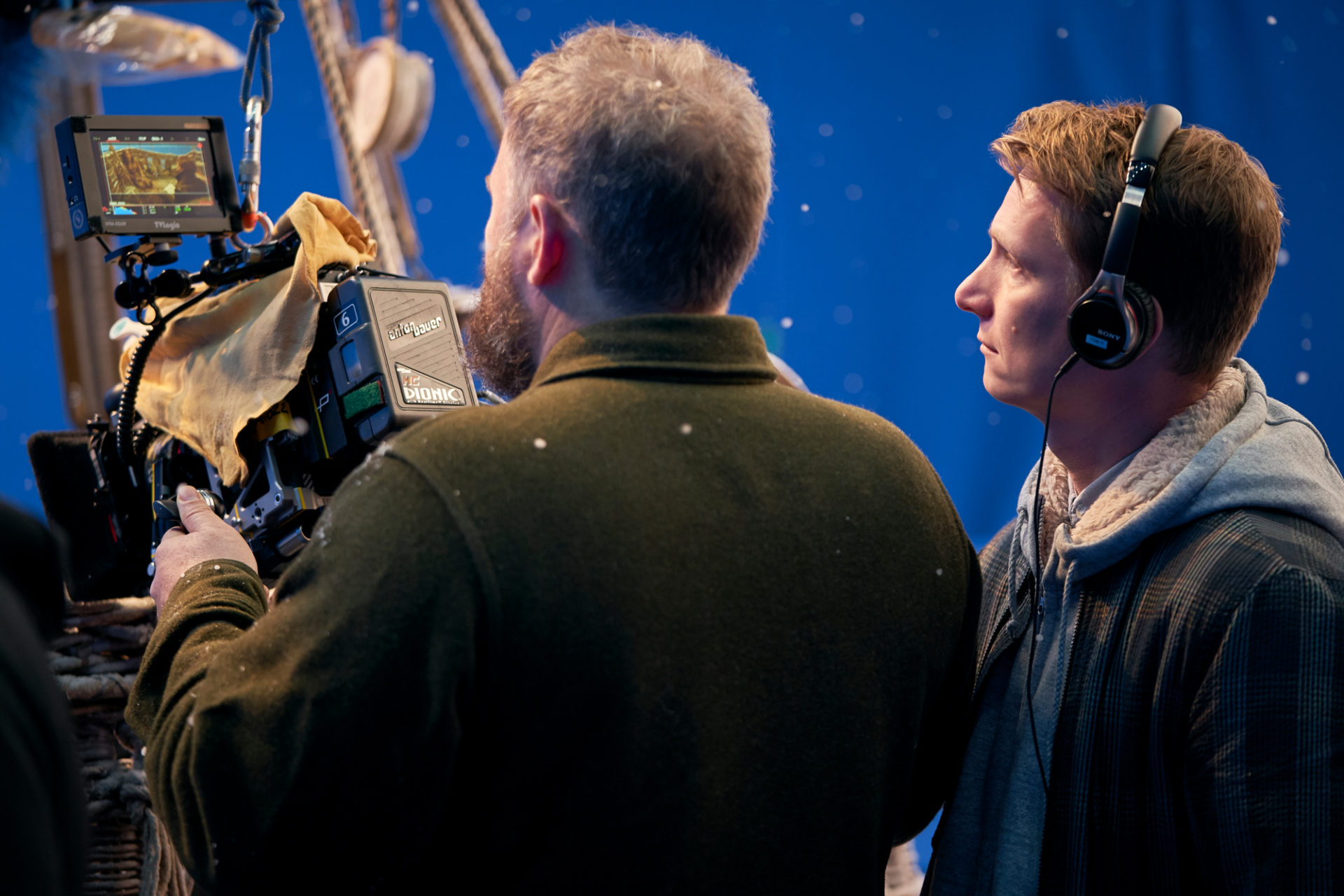 Cinematographer George Steel with Director Tom Harper on the set of THE AERONAUTS