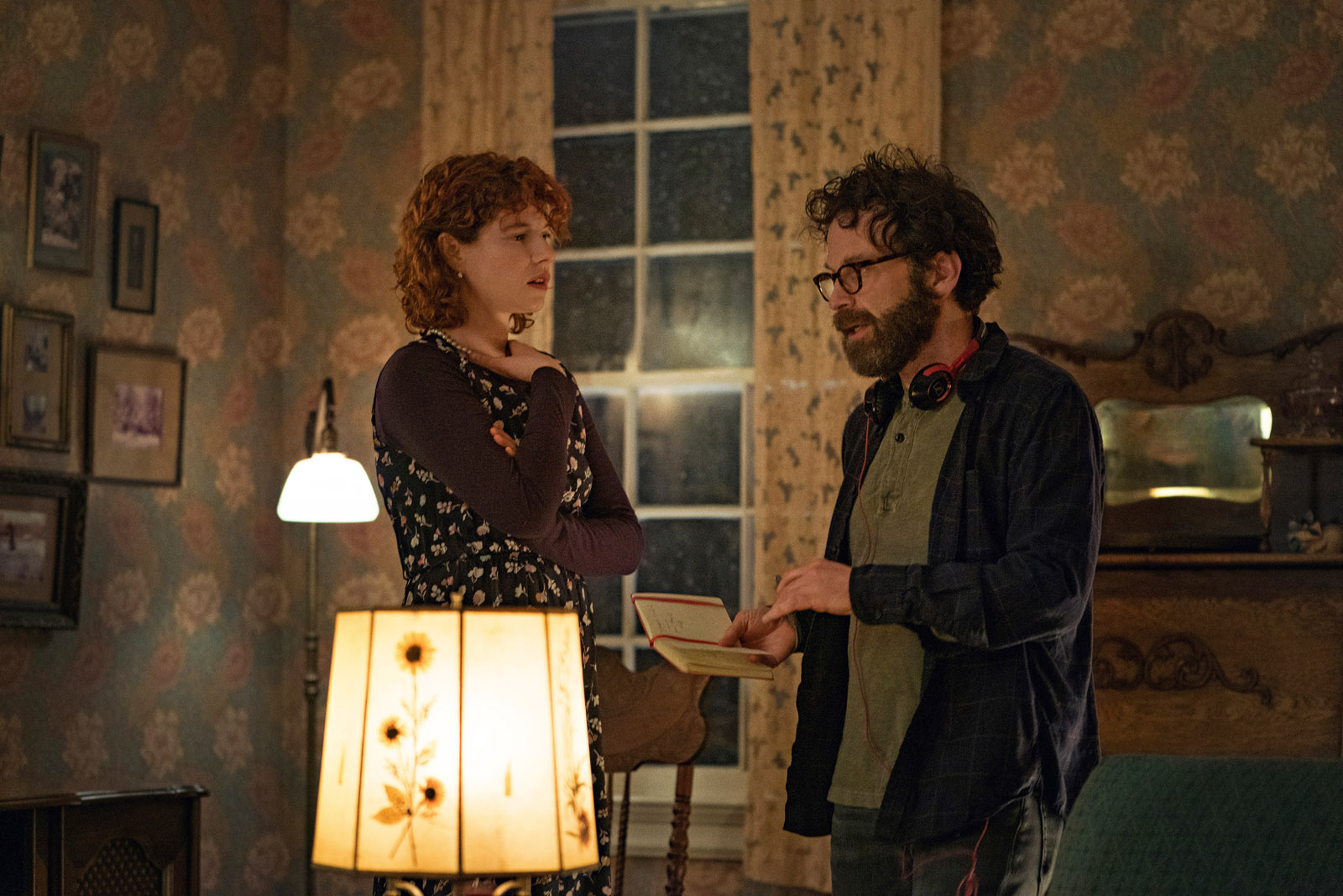 Charlie Kaufman gives direction to Jessie Buckley