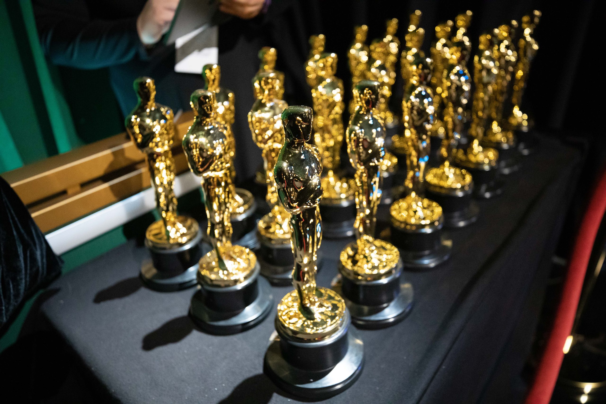 A table of Oscars trophies