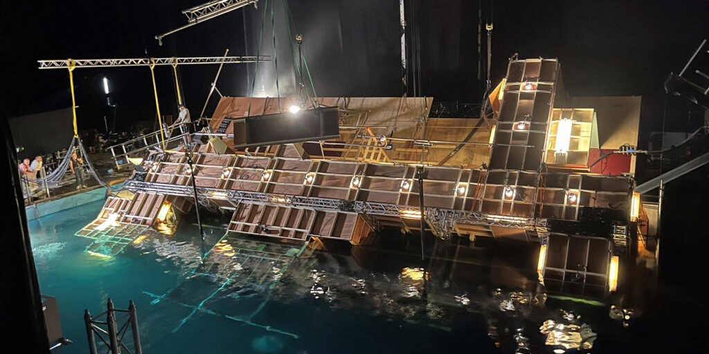 A shipwreck set