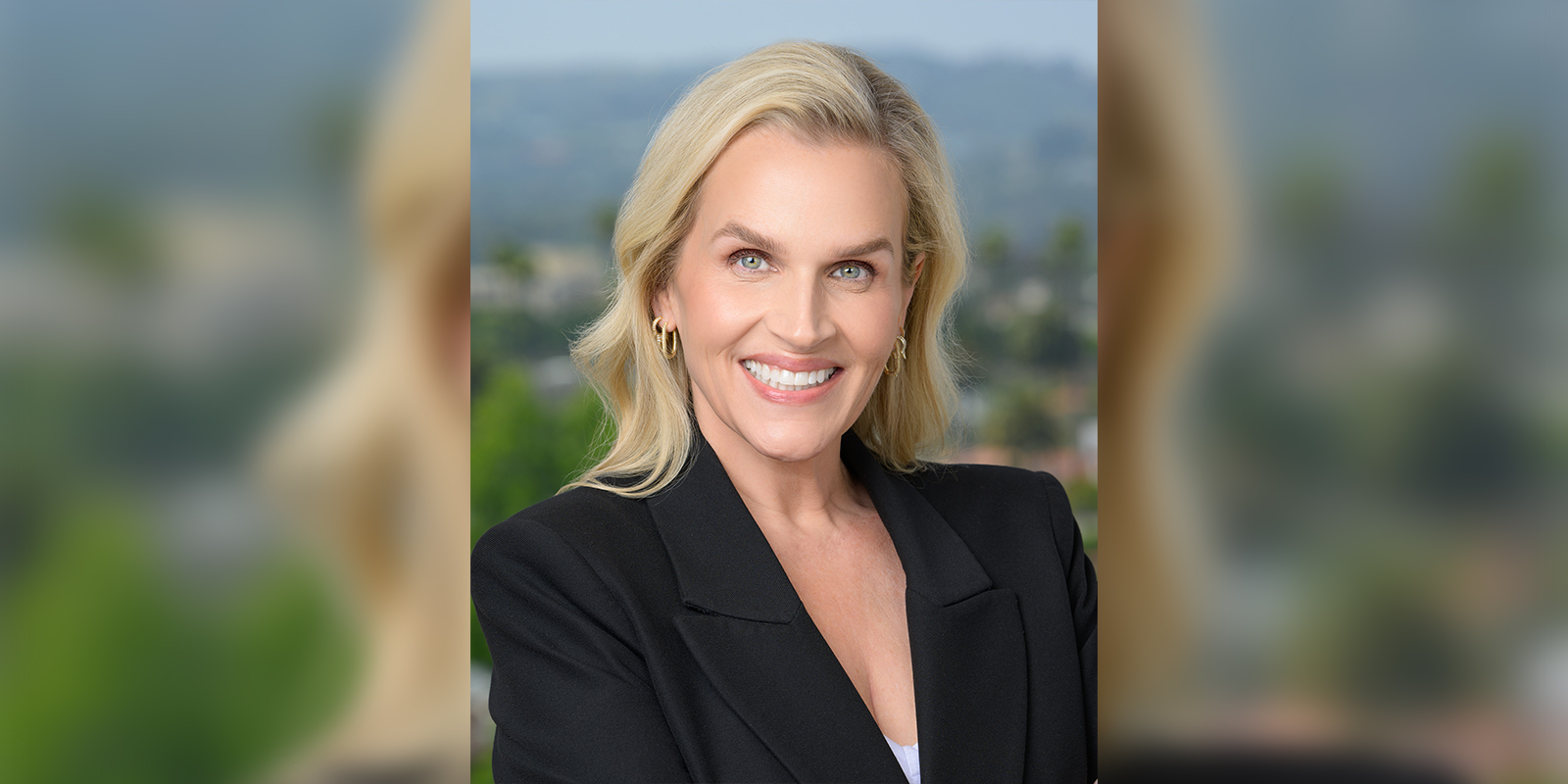 Jennifer Davidson smiling into camera