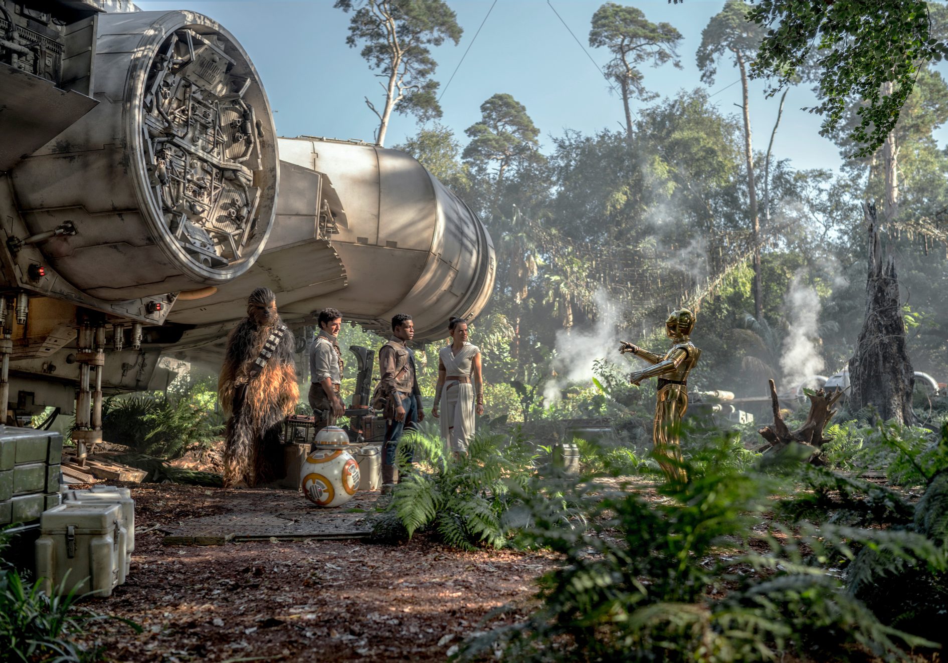 Chewbacca (Joonas Suotamo), Poe (Oscar Isaac), Finn (John Boyega), Rey (Daisy Ridley) and C-3PO (Anthony Daniels) in STAR WARS: THE RISE OF SKYWALKER.